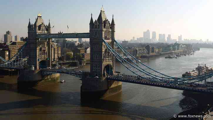 2 men held without bail after allegedly plotting ISIS-inspired attack against Jews in England