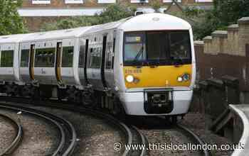 Charlton signalling fault disrupts Southeastern lines: Live
