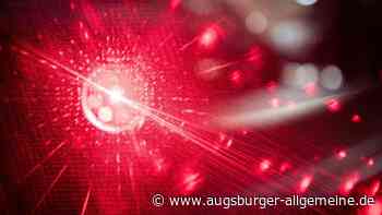 Hubschrauberpilot der Polizei mit Laserpointer leicht verletzt