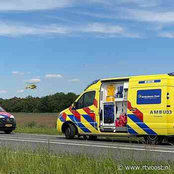 112 Nieuws: Bestuurder raakt bekneld bij ongeval in Markelo | Fietser raakt gewond na aanrijding met auto