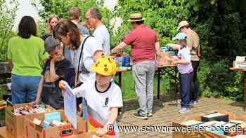 Jettinger Garagenflohmarkt: Auf Schatzsuche an mehr als 100 Ständen