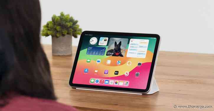 Apple’s new accessibility features let you control an iPhone or iPad with your eyes