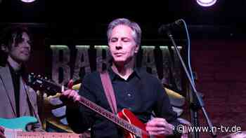 "Grenzwertiger" Antony Blinken: Kritik an Gitarren-Auftritt von US-Außenminister in Kiew