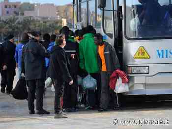 Migranti, anche Frontex certifica il successo del governo: sbarchi giù del 62%