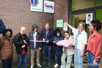 School krijgt erkenning voor zelf uitgevonden gebarentaal voor kinderen met een verstandelijke beperking: “De taal wordt nu in tientallen instellingen gebruikt”