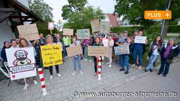 Voller Sitzungssaal in Kaufering: Eltern fordern mehr Betreuungsplätze