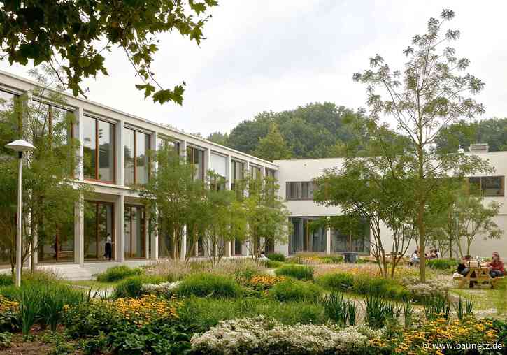 Freigelegtes Kunsthandwerk
 - Umbau in Utrecht von Maarten van Kesteren architecten mit VDNDP