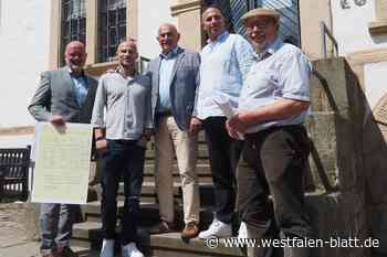 Jüdische Familie auf Spurensuche in Nieheim