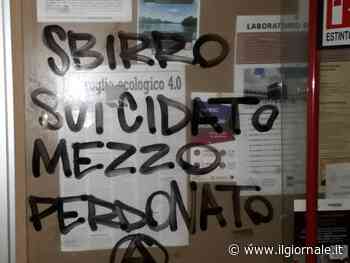 "Sbirro suicidato...". L'odio anarchico irrompe alla Statale