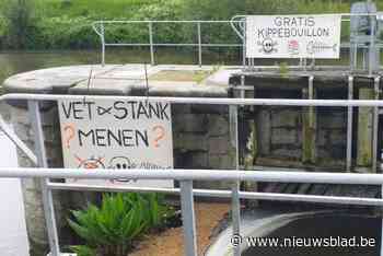 Stad betaalde al 78.000 euro voor opruimen vet Oude Leiearm (en oplossing is er nog lang niet)