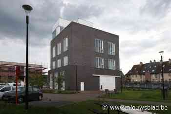 Eerbetoon aan U2 … op dak in Bocholt: “Nog nooit eerder gezien in Limburg”