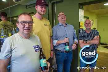 Hobbykoks brouwen ‘Bliêke Pélteneir’ voor het goede doel