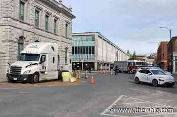 Diesel spill closes downtown Kingston intersection