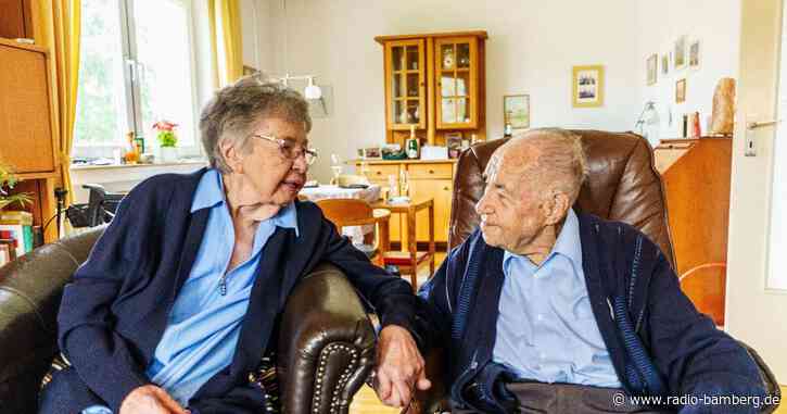102-Jähriger und 98-Jährige feiern 80. Hochzeitstag
