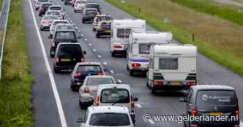 Lange files op Nederlandse wegen door pinksterweekend, ‘extreem druk in zuiden’