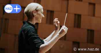 Hannover: Joana Mallwitz dirigiert die Radiophilharmonie