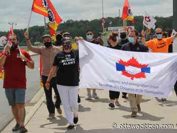 Strike votes extended for border services workers amid 'unprecedented' turnout