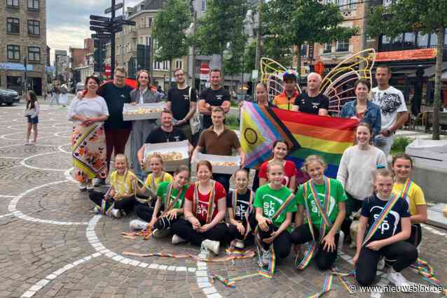 Acties op de markt tijdens internationale dag tegen homofobie en transfobie