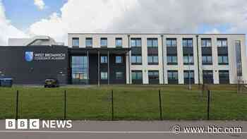 Teacher struck off for contact with pupil