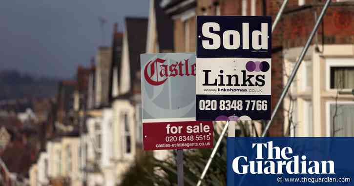 Three UK banks announce cuts to cost of fixed-rate mortgages