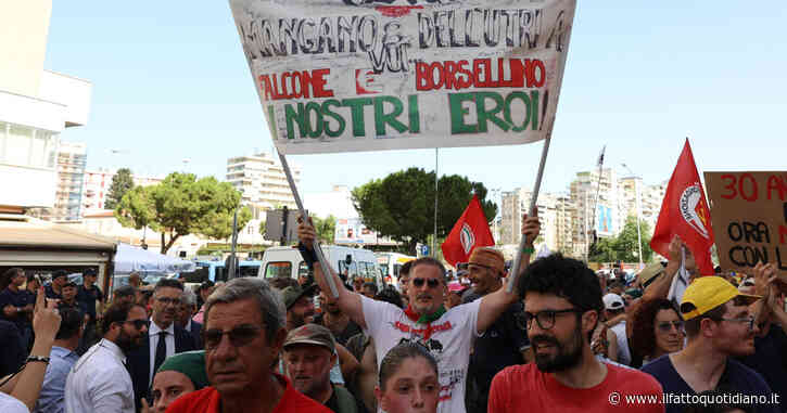 Concorso per dirigenti scolastici nel giorno della commemorazione di Falcone: “Mancanza di rispetto”