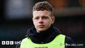 Accrington sign Boston striker Mooney