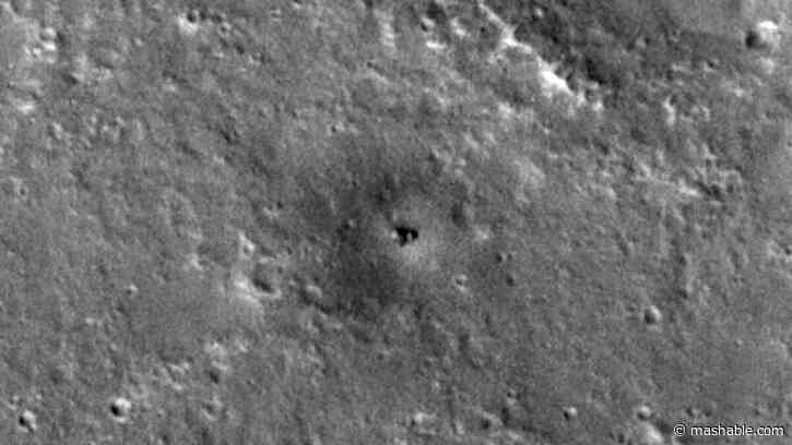 NASA spacecraft spots dead robot on Mars surface