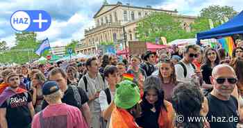 CSD in Hannover: Tausende feiern auf dem Opernplatz und in der City