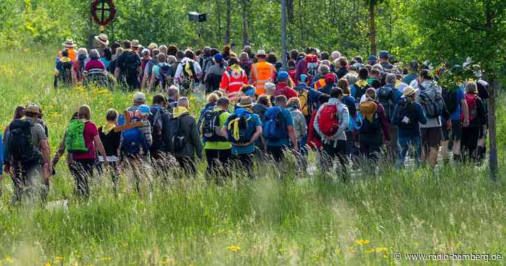 Regensburger Pilger erreichen nach 111 Kilometern Altötting
