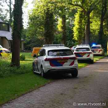 112 Nieuws: Man steekt zichzelf in brand net buiten Staphorst | Auto over de kop bij Luttenberg