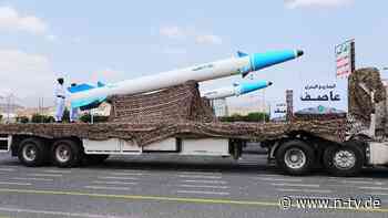 Schiff mit Kurs auf China: Huthi-Rebellen greifen erneut Öltanker an