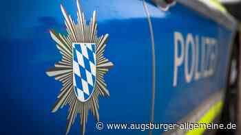 Geldbeutel wird aus geparktem Fahrzeug gestohlen