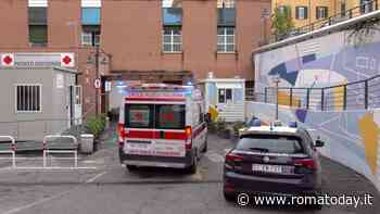 Accoltellato e scaricato davanti all'ospedale: 37enne lotta tra la vita e la morte