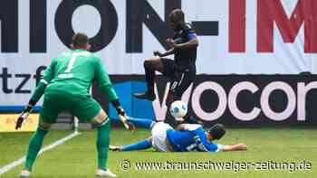 2. Liga live: Rostock-Fans rasten aus, Böller fliegen