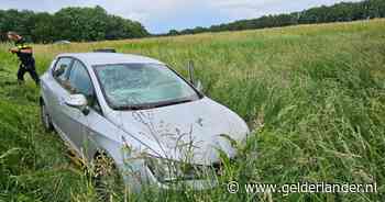 Man mist bocht op de A18 bij Doetinchem: auto fors beschadigd
