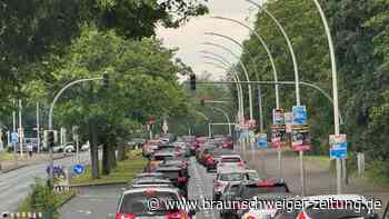 Hochzeitskorso sorgt für Verkehrschaos in Salzgitter