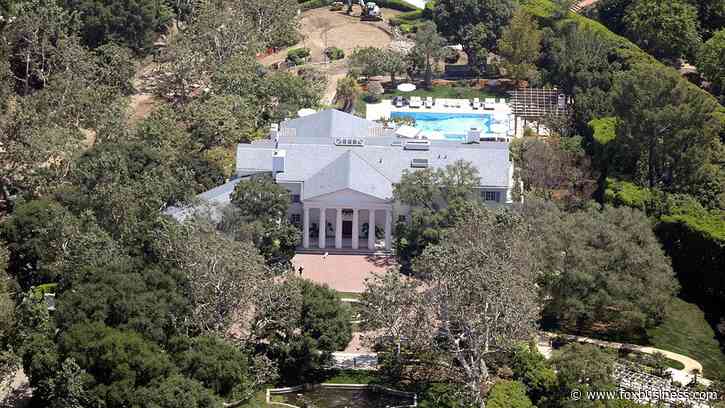 Jeff Bezos' massive Beverly Hills compound coming together