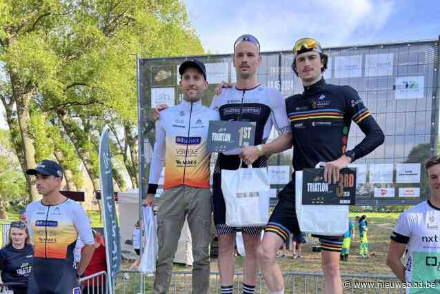 Tom Defoort wint allereerste kwarttriatlon van zijn carrière: “Ik heb al veel tweede plaatsen behaald, maar dit lukte nog nooit”