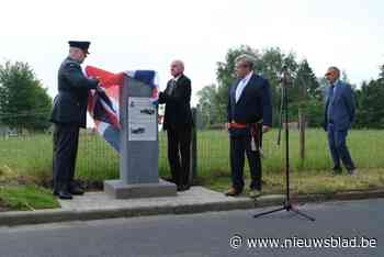 Gemeente huldigt oorlogsmonument voor gecrashte Britse piloot: “Belangrijker dan ooit om verleden te herdenken”