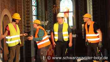 Pfingsten  in Simmersfeld: Der Altarraum verwandelt sich in eine Baustelle