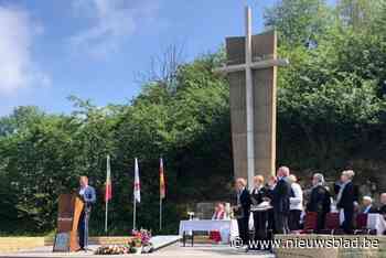 Gedenkplaat voor slachtoffers Roosburgramp: “Ik denk nog dagelijks aan die verschrikkelijke gebeurtenis”