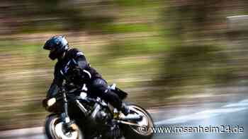 Motorradfahrer (27) beim Abbiegen zu schnell unterwegs - schwer verletzt