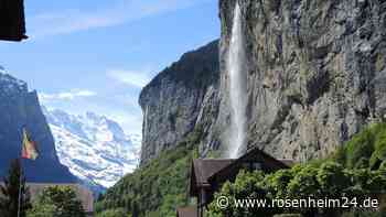 Wegen Handy-Touristen „nur Ärger“: Bekanntes Bergdorf erwägt Eintrittsgebühr