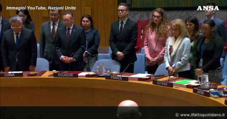 Ebrahim Raisi morto, il consiglio di sicurezza dell’Onu osserva un minuto di silenzio per il presidente iraniano – Video