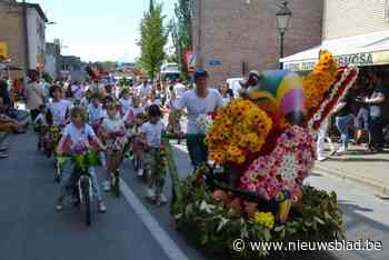 Kleurrijke bloemenstoet lokt massa’s kijklustigen naar Ternat