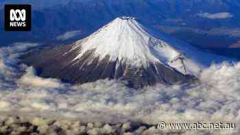 'Bullet climbing', rubbish and hundreds of thousands of tourists sees new rules brought in for Mount Fuji