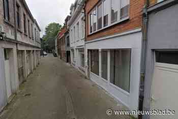 Edestraat afgesloten door onstabiele woning