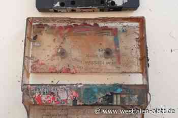 Nach Zeitkapsel-Fund: Kreis Herford sucht ehemalige Schüler