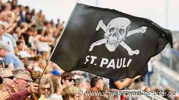 Trainingscamp: FC Sankt Pauli zeigt Flagge im Nordschwarzwald