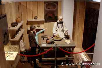 Archeologievereniging Agilas toont vondsten uit het depot tijdens de Archeologiedagen